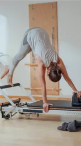 Pilates clínico em aparelho